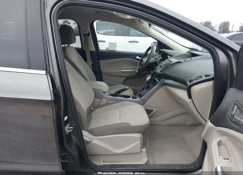 2015 FORD ESCAPE SE VIN: 1FMCU0GX8FUB61195