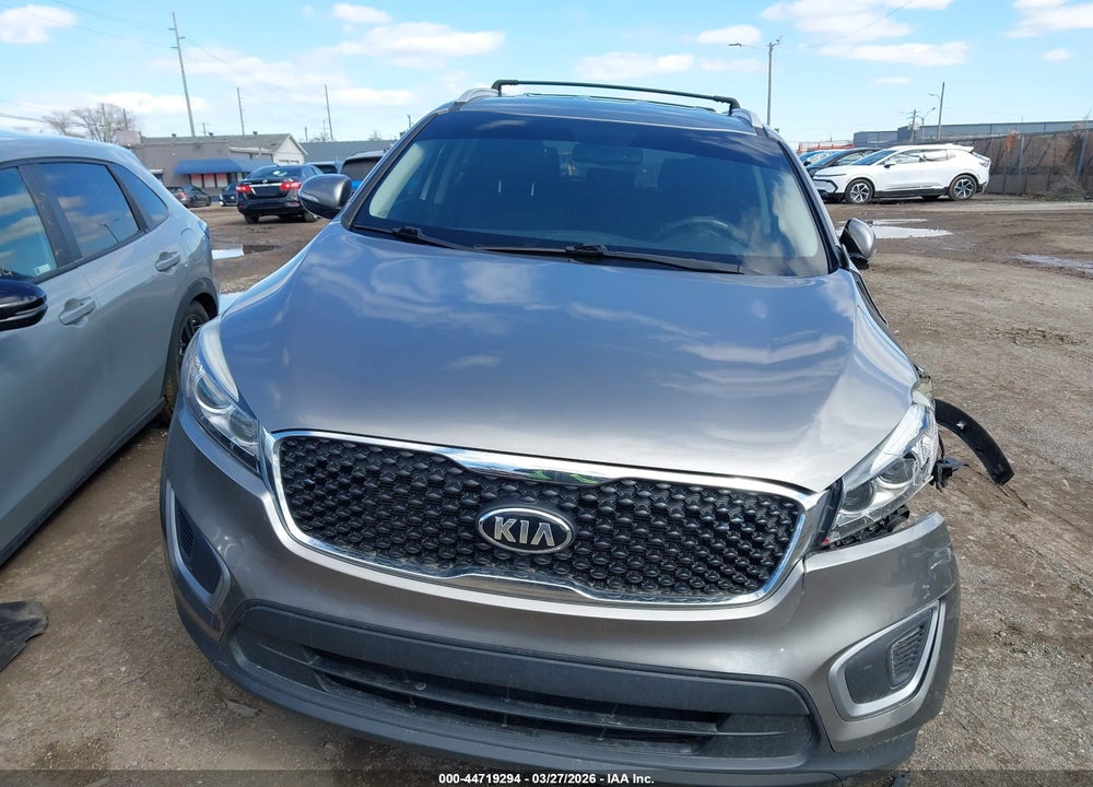 2016 KIA SORENTO 2.4L LX VIN: 5XYPGDA35GG172636