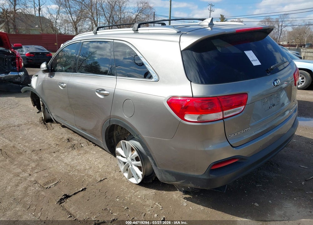 2016 KIA SORENTO 2.4L LX VIN: 5XYPGDA35GG172636