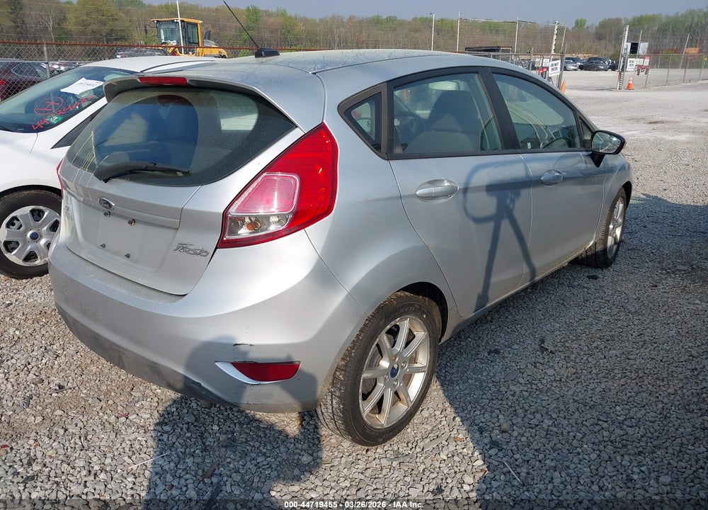 2015 FORD FIESTA SE VIN: 3FADP4EJ7FM138071