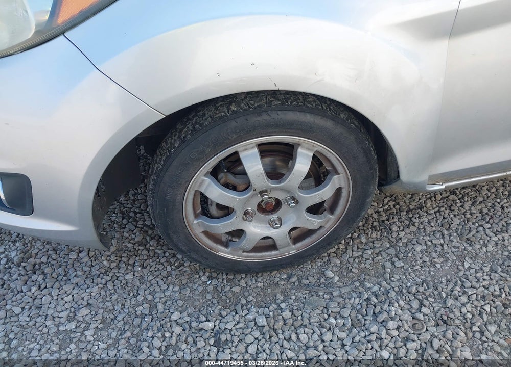 2015 FORD FIESTA SE VIN: 3FADP4EJ7FM138071