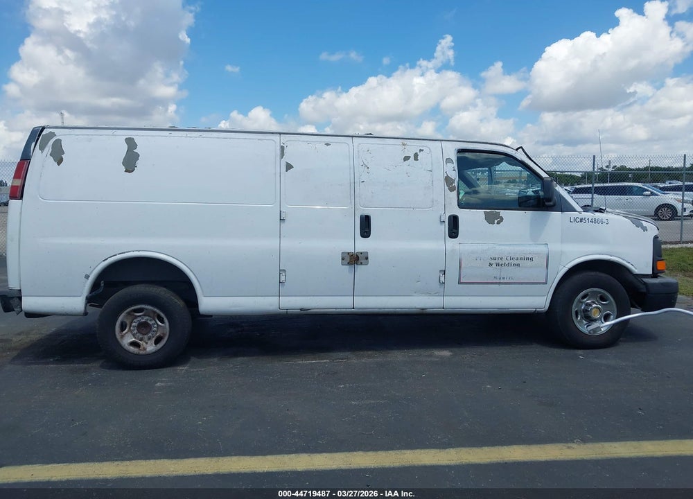 2008 CHEVROLET EXPRESS WORK VAN VIN: 1GCHG39K181126412
