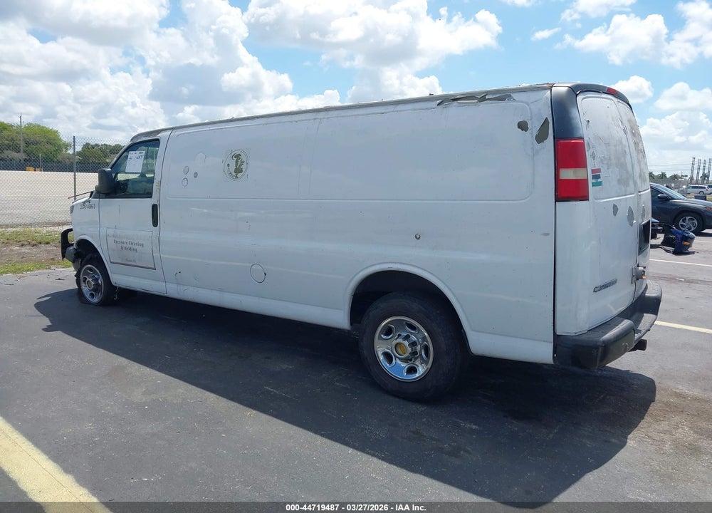 2008 CHEVROLET EXPRESS WORK VAN VIN: 1GCHG39K181126412