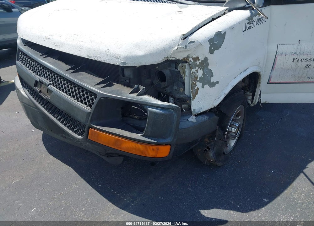 2008 CHEVROLET EXPRESS WORK VAN VIN: 1GCHG39K181126412