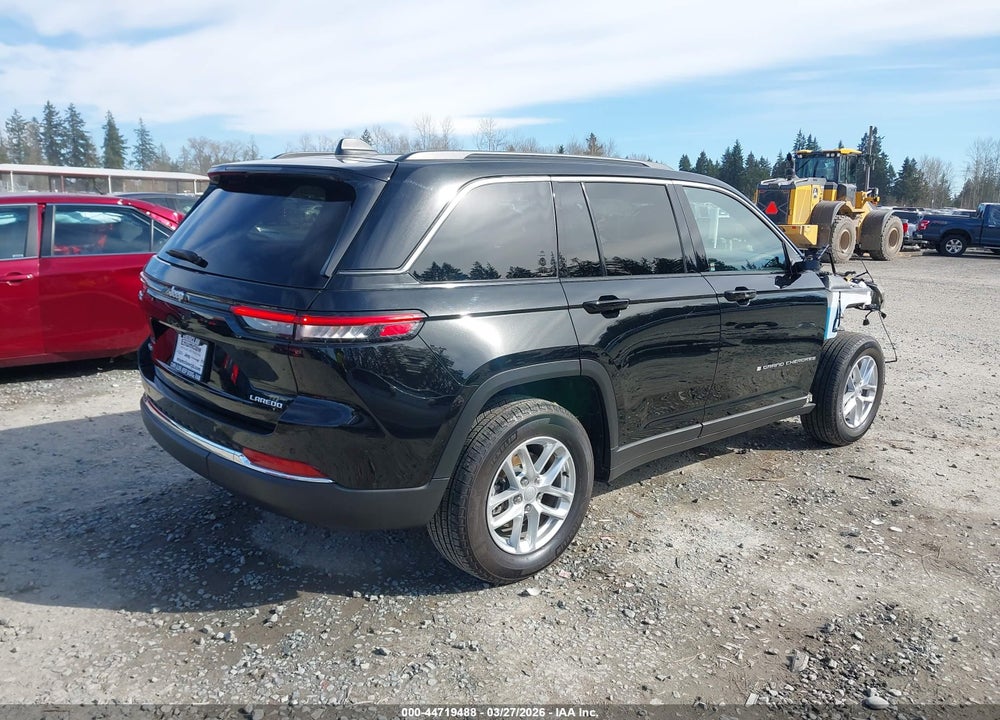 2025 JEEP GRAND CHEROKEE LAREDO X 4X4 VIN: 1C4RJHAG3SC285518