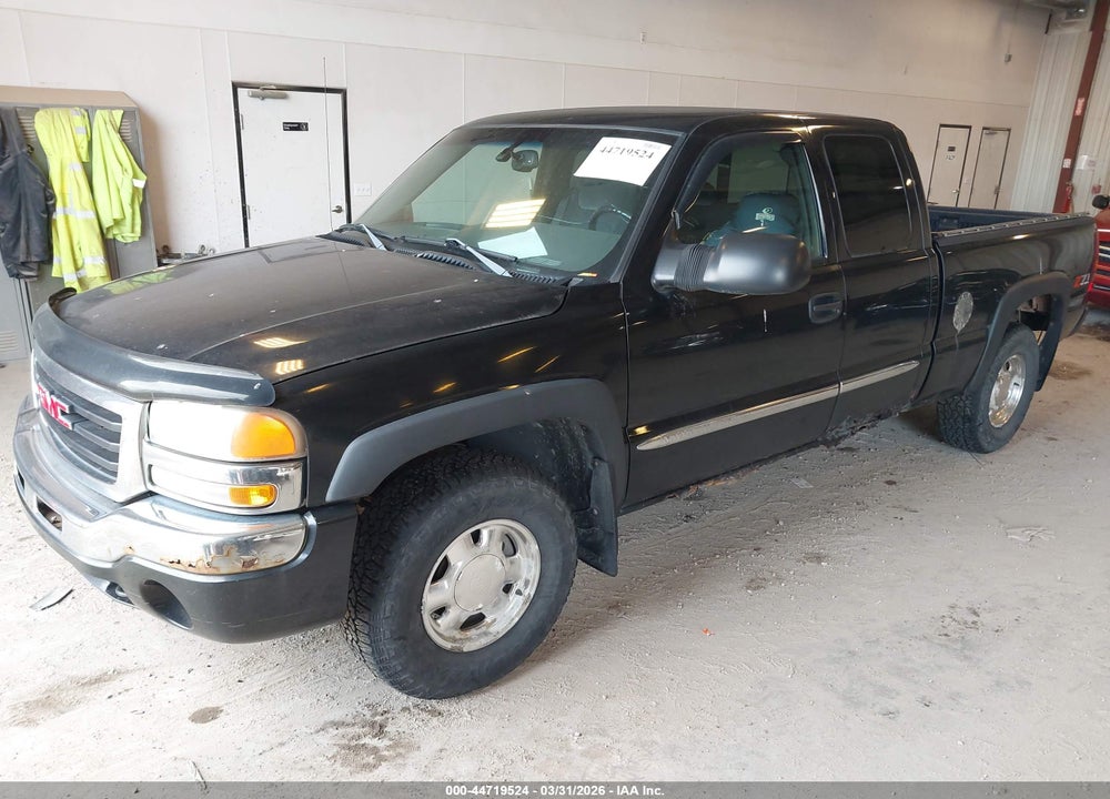 2003 GMC NEW SIERRA K1500 VIN: 1GTEK19T63E376423