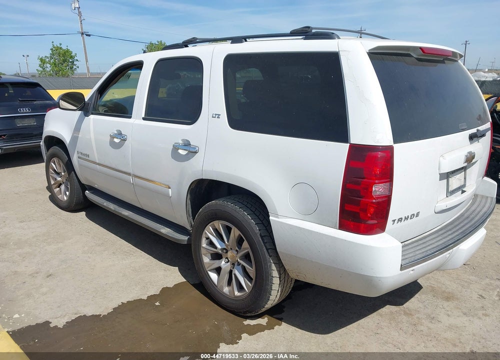2009 CHEVROLET TAHOE LTZ VIN: 1GNFK33279R212395