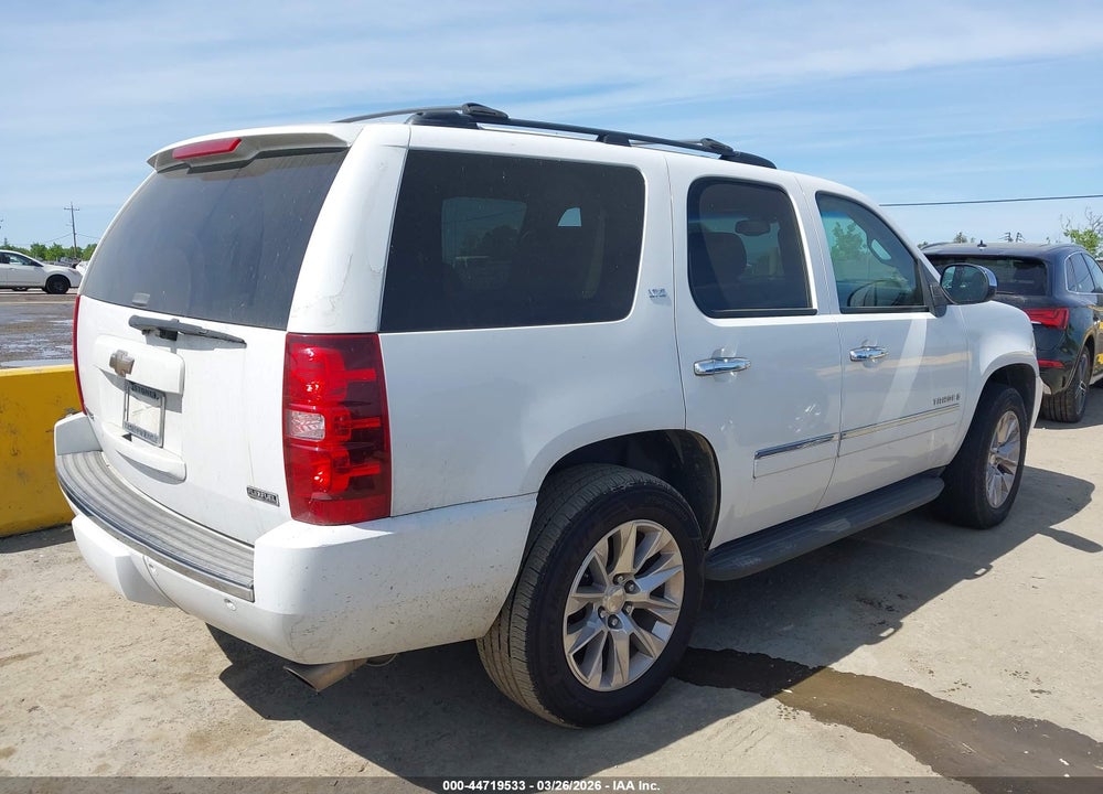 2009 CHEVROLET TAHOE LTZ VIN: 1GNFK33279R212395