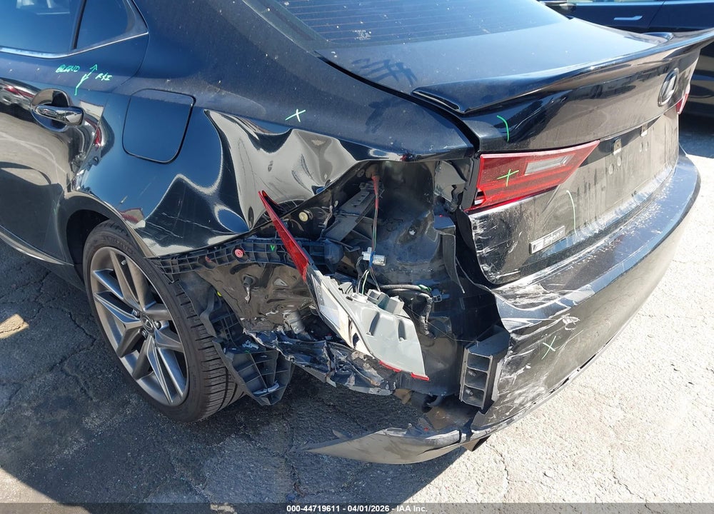 2016 LEXUS IS 200T VIN: JTHBA1D2XG5033381