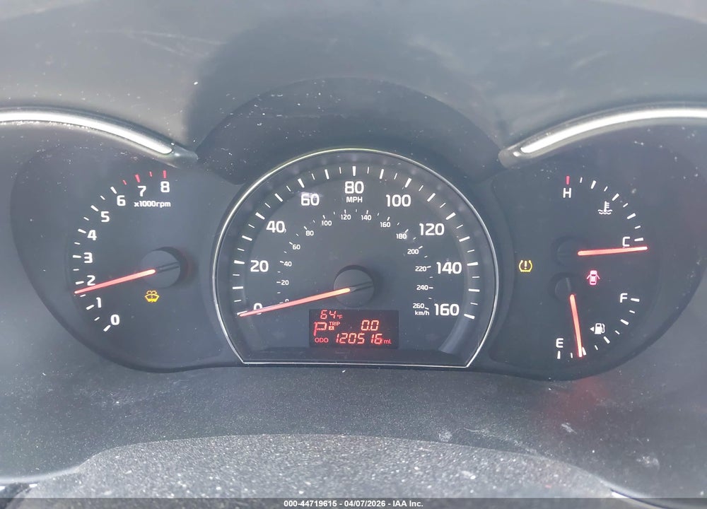 2014 KIA SORENTO LX VIN: 5XYKT3A60EG505106