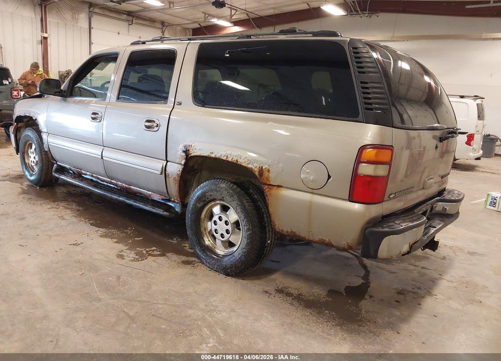 2001 CHEVROLET SUBURBAN 1500 LT VIN: 3GNFK16T21G286997
