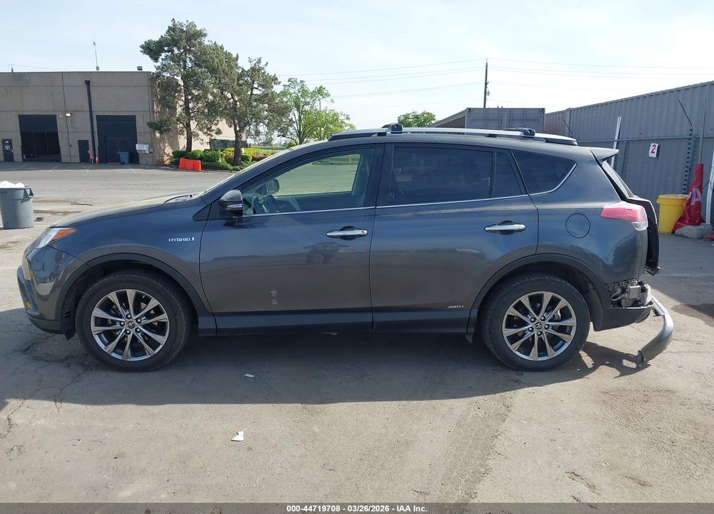2018 TOYOTA RAV4 HYBRID LIMITED VIN: JTMDJREV0JD243356