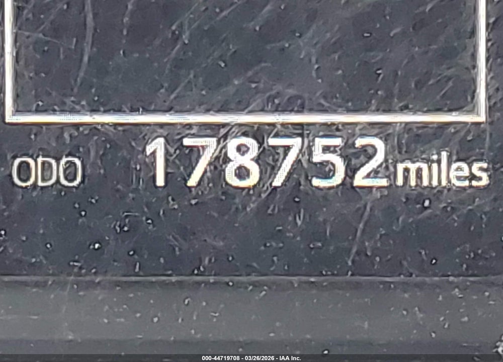2018 TOYOTA RAV4 HYBRID LIMITED VIN: JTMDJREV0JD243356