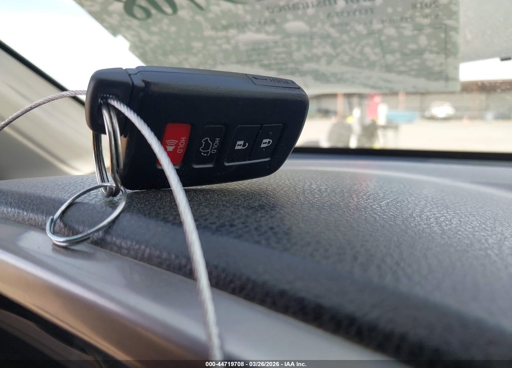 2018 TOYOTA RAV4 HYBRID LIMITED VIN: JTMDJREV0JD243356