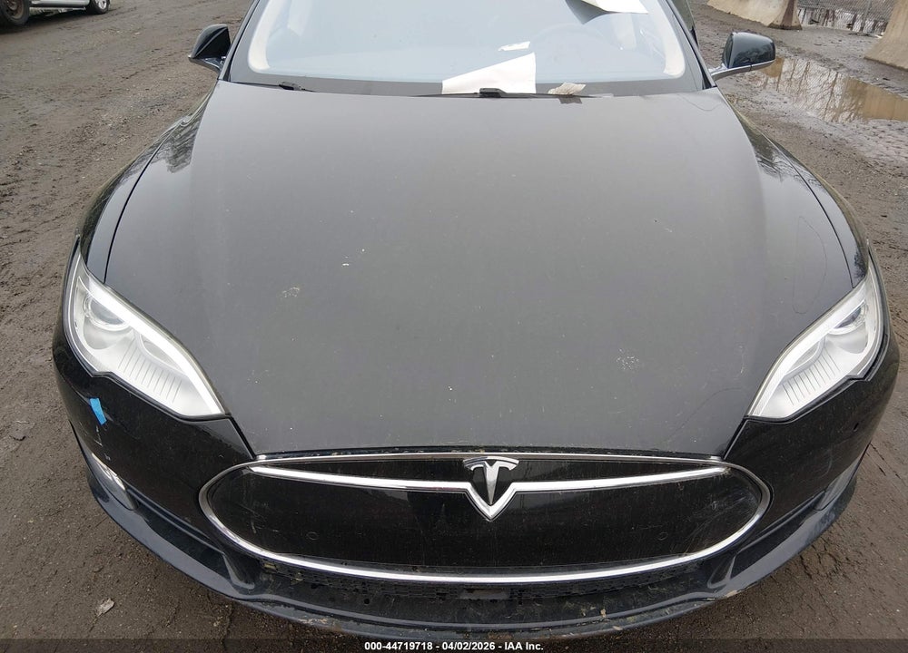 2014 TESLA MODEL S VIN: 5YJSA1S19EFP52841