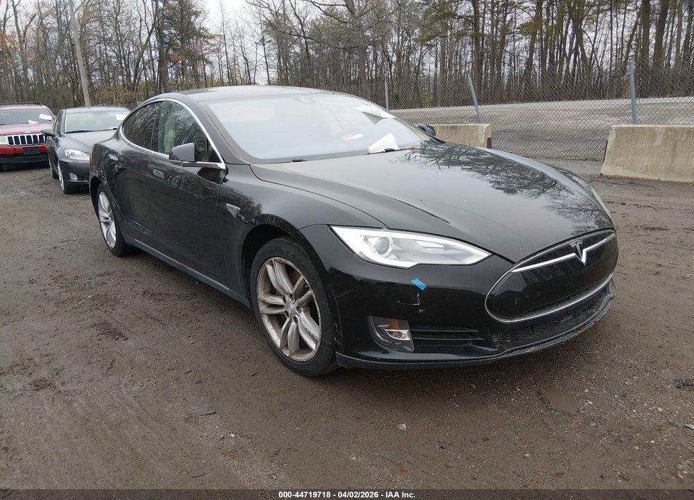 2014 TESLA MODEL S VIN: 5YJSA1S19EFP52841