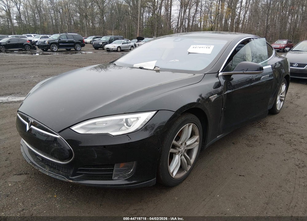 2014 TESLA MODEL S VIN: 5YJSA1S19EFP52841