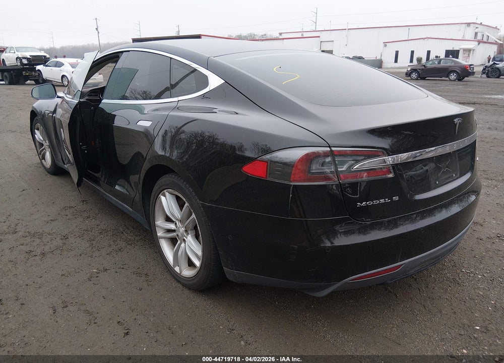 2014 TESLA MODEL S VIN: 5YJSA1S19EFP52841