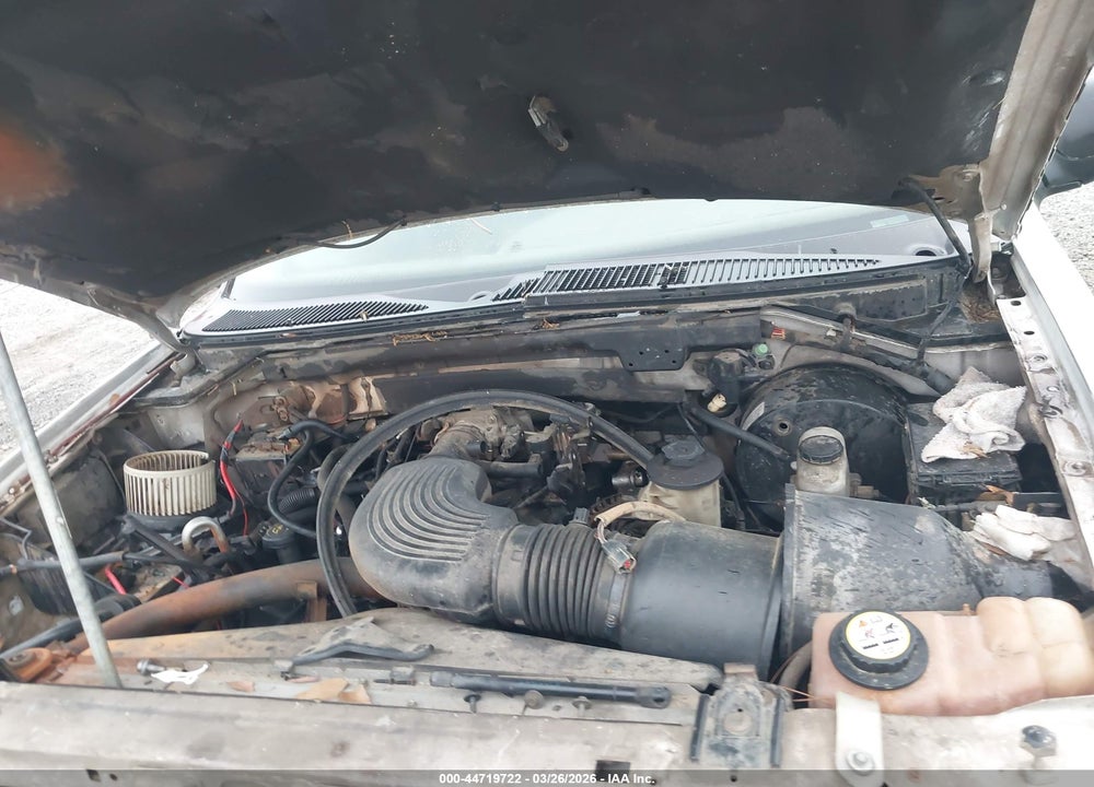 2001 FORD EXPEDITION XLT VIN: 1FMRU15L61LB35337