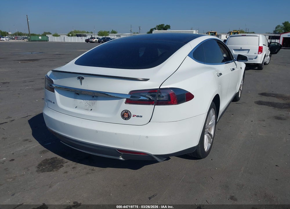 2014 TESLA MODEL S P85 VIN: 5YJSA1H11EFP40593