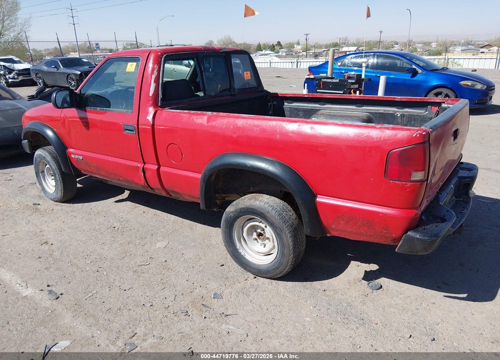 2000 CHEVROLET S-10 VIN: 1GCDT14W2YK154321