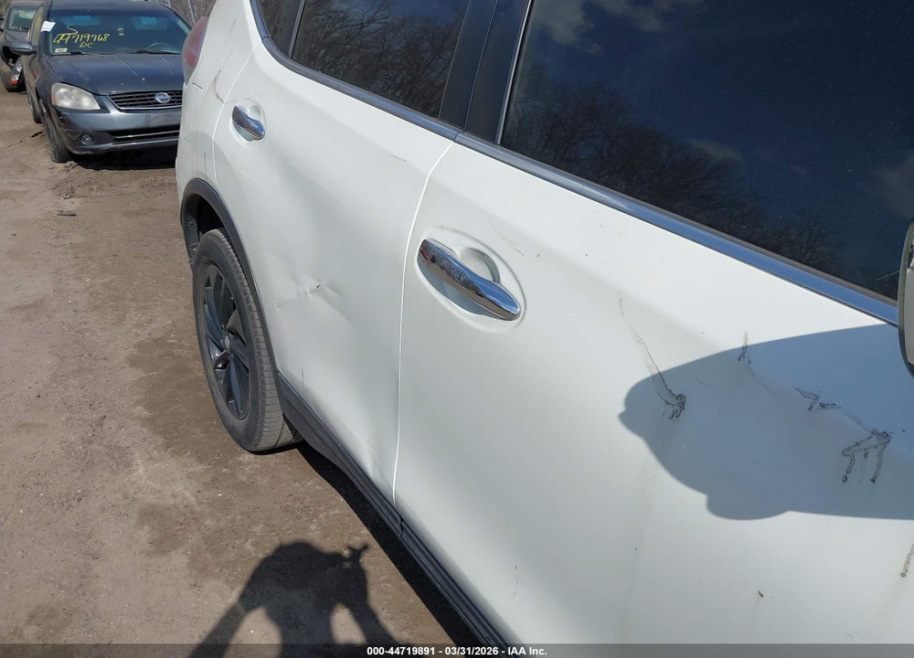 2016 NISSAN ROGUE SL VIN: 5N1AT2MV9GC861291