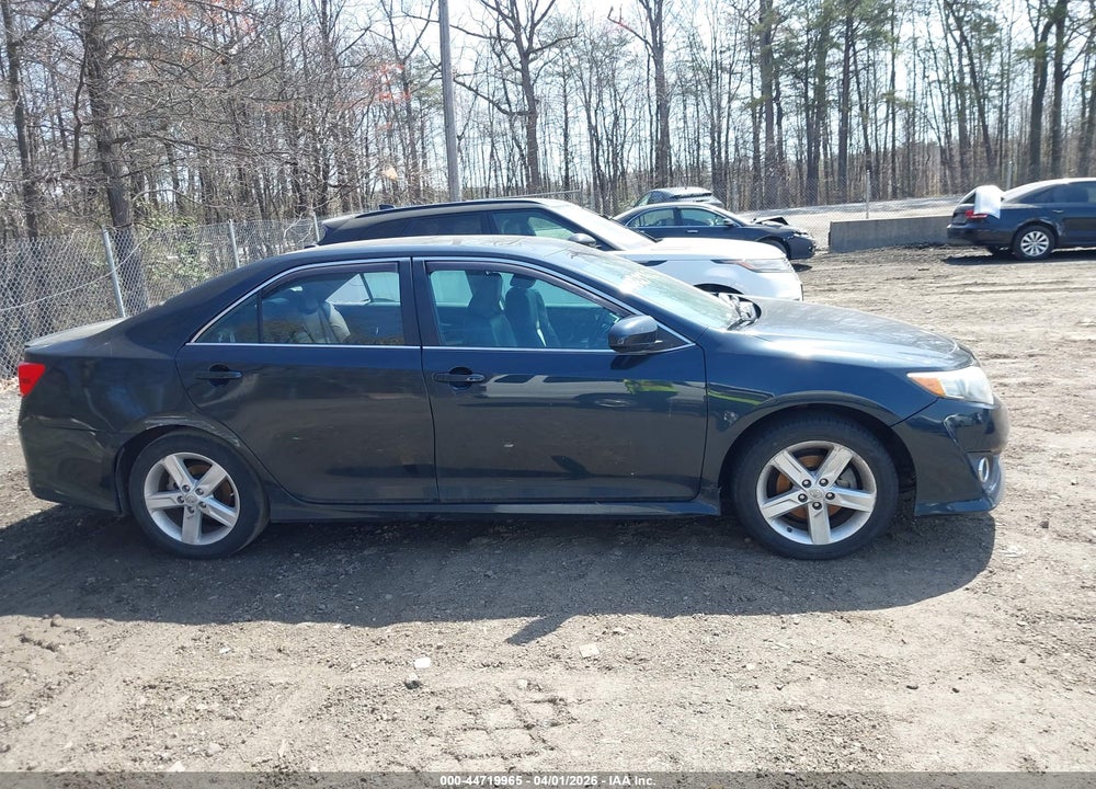 2013 TOYOTA CAMRY SE VIN: 4T1BF1FK8DU710828