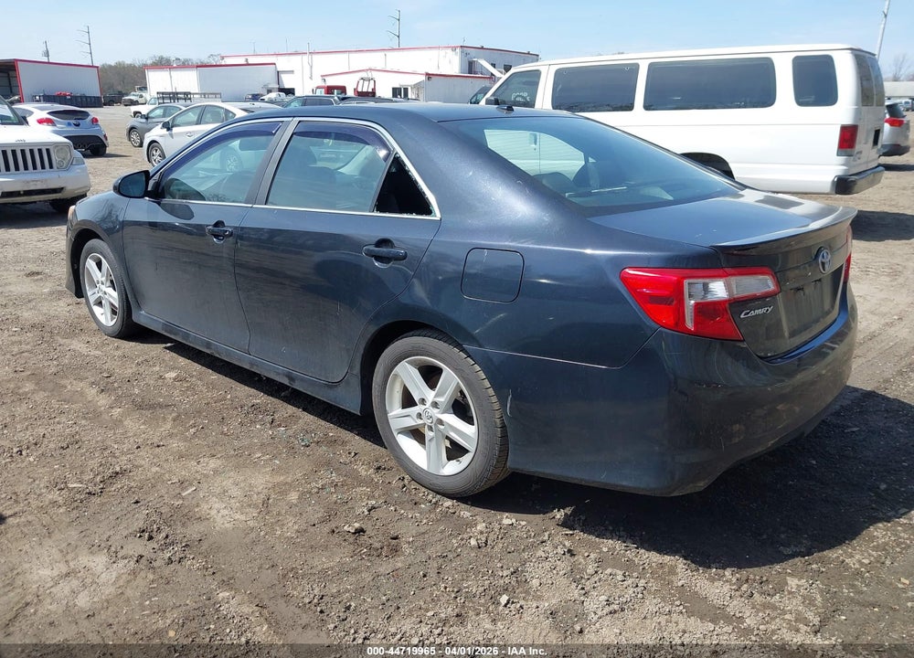2013 TOYOTA CAMRY SE VIN: 4T1BF1FK8DU710828