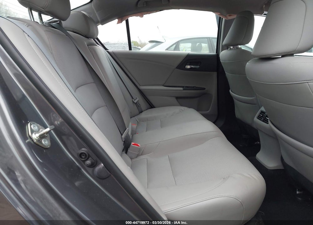 2017 HONDA ACCORD TOURING V6 VIN: 1HGCR3F9XHA034948