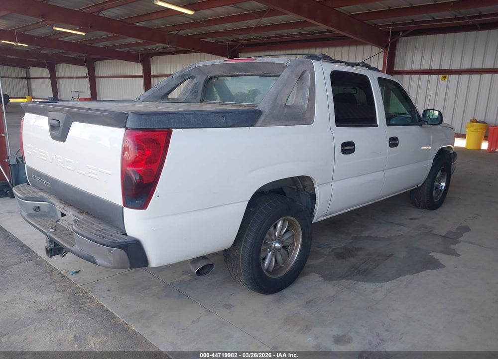 2005 CHEVROLET AVALANCHE 1500 LS VIN: 3GNEC12Z25G211970
