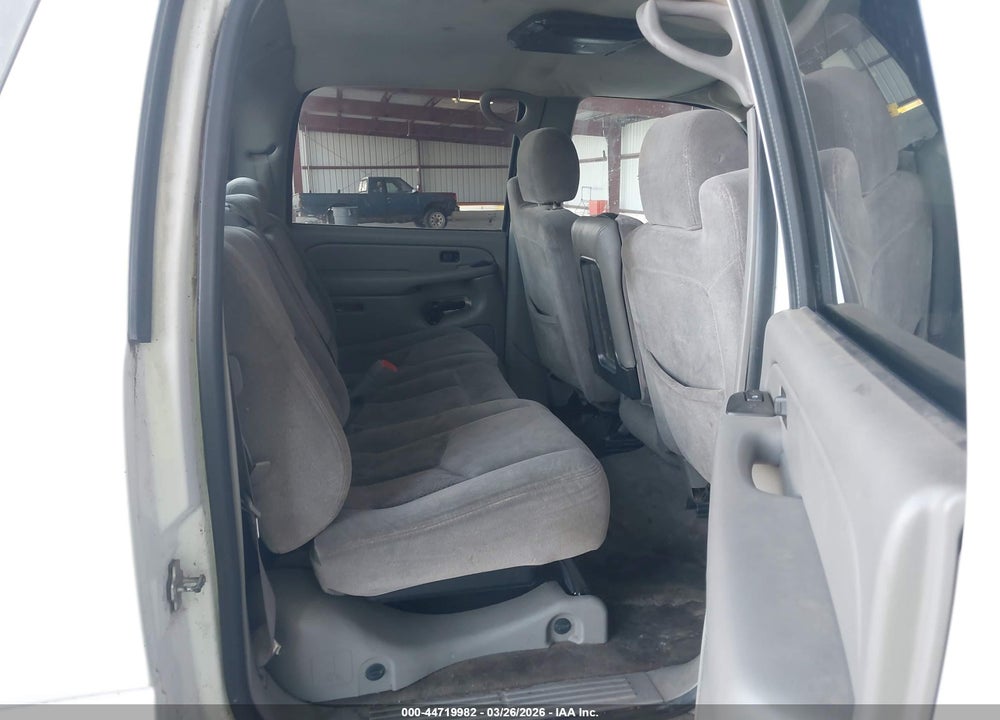 2005 CHEVROLET AVALANCHE 1500 LS VIN: 3GNEC12Z25G211970