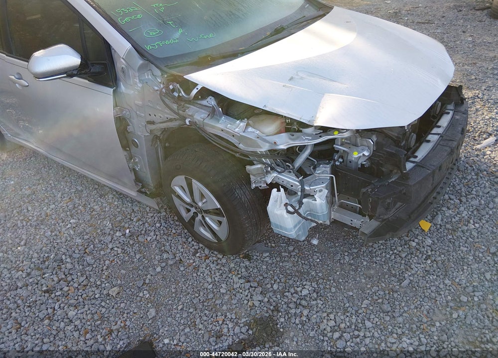 2017 TOYOTA PRIUS TWO VIN: JTDKBRFU2H3578550