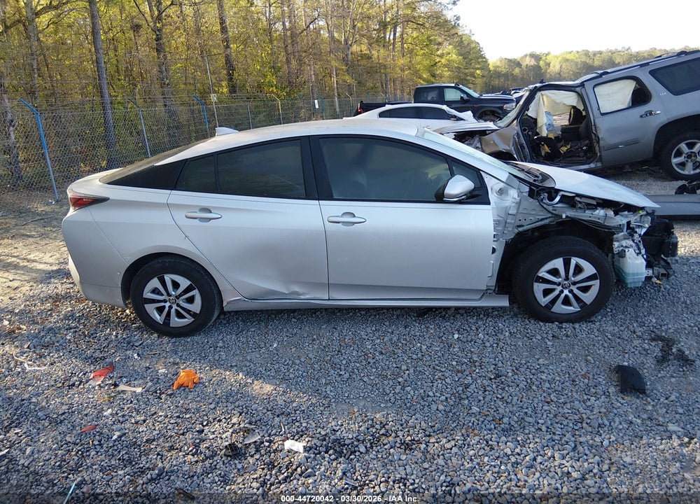 2017 TOYOTA PRIUS TWO VIN: JTDKBRFU2H3578550