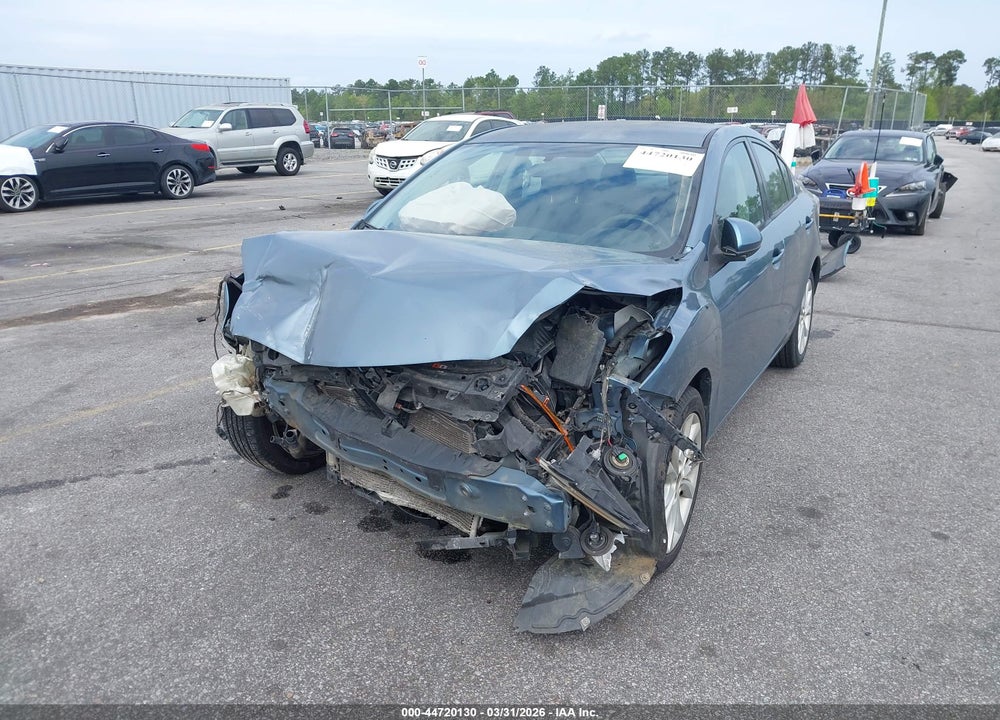 2011 MAZDA 3 I SPORT VIN: JM1BL1UF0B1496502