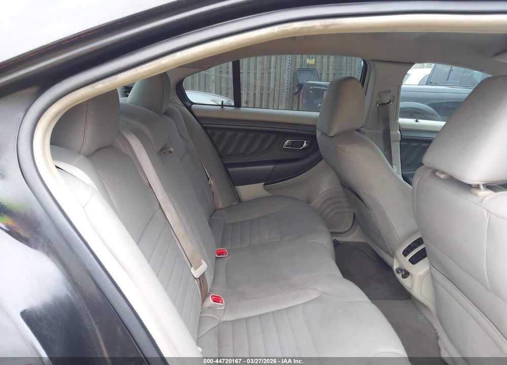 2010 FORD TAURUS SE VIN: 1FAHP2DW4AG112646