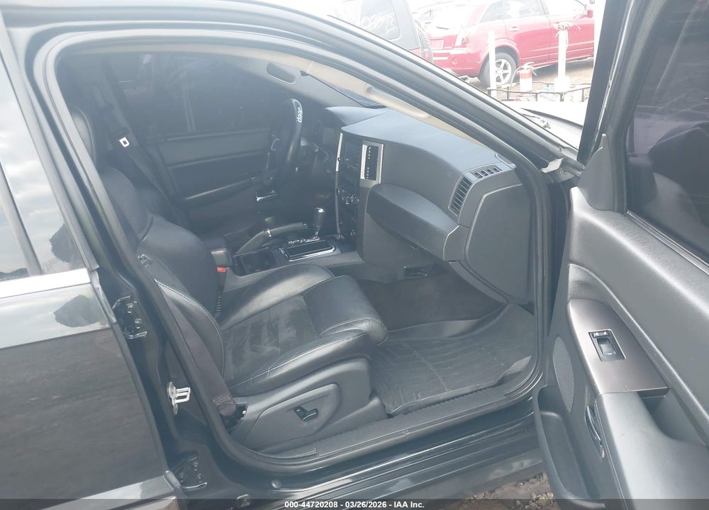2009 JEEP GRAND CHEROKEE SRT8 VIN: 1J8HR78W09C551527