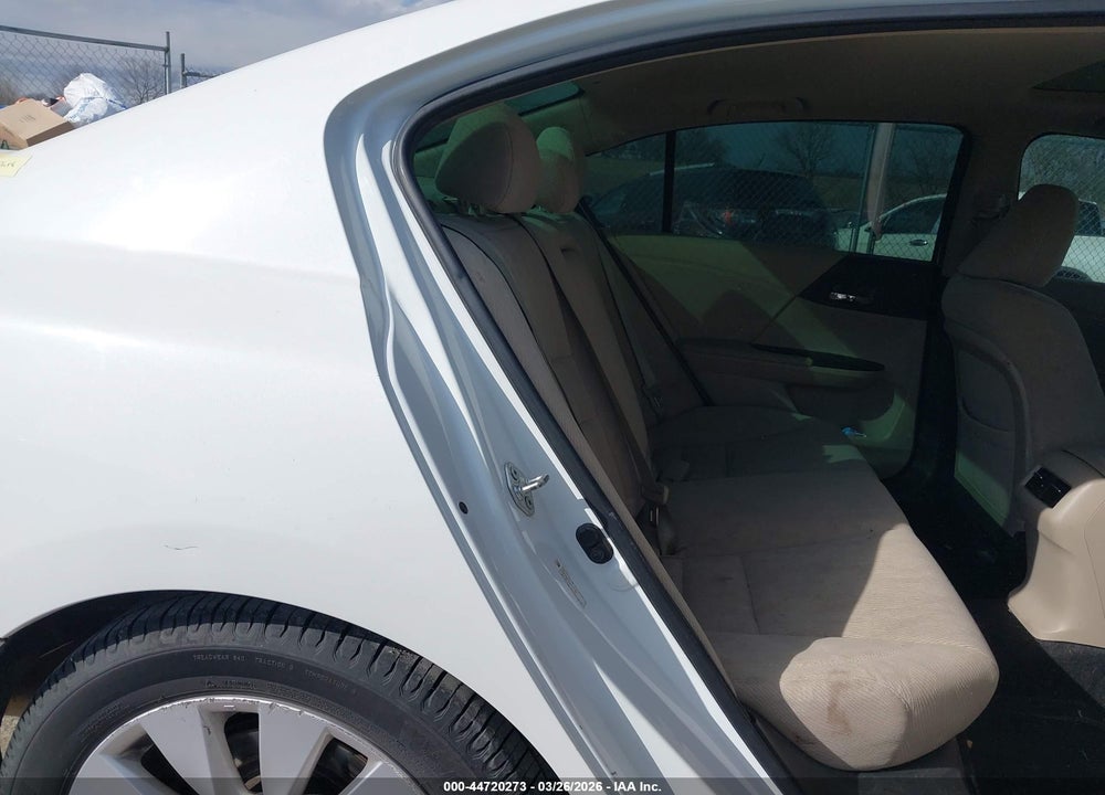 2013 HONDA ACCORD EX VIN: 1HGCR2F72DA191621