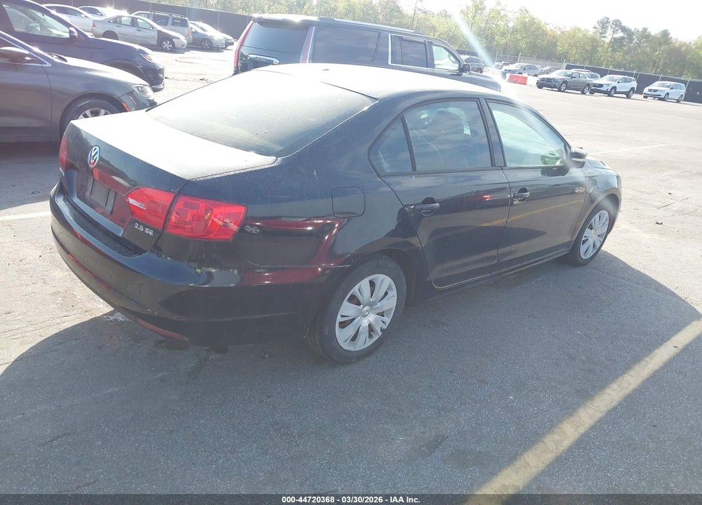 2011 VOLKSWAGEN JETTA 2.5L SE VIN: 3VWDZ7AJ6BM383432