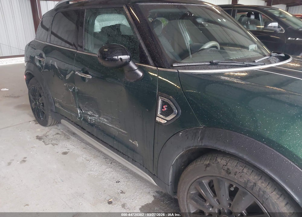 2017 MINI COUNTRYMAN COOPER S VIN: WMZYT5C34H3B66743