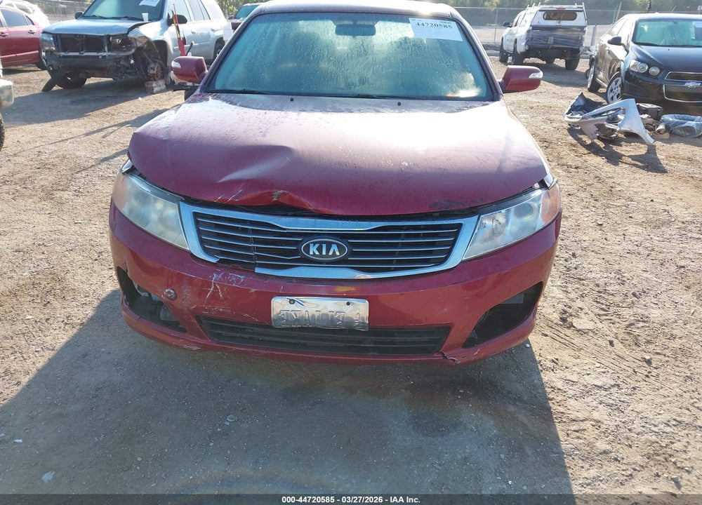 2009 KIA OPTIMA LX VIN: KNAGE228395304483