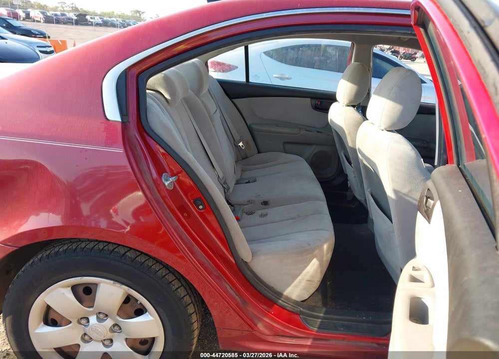 2009 KIA OPTIMA LX VIN: KNAGE228395304483