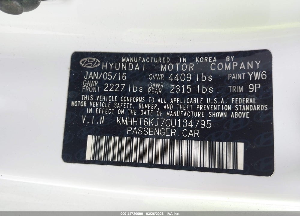 2016 HYUNDAI GENESIS VIN: KMHHT6KJ7GU134795