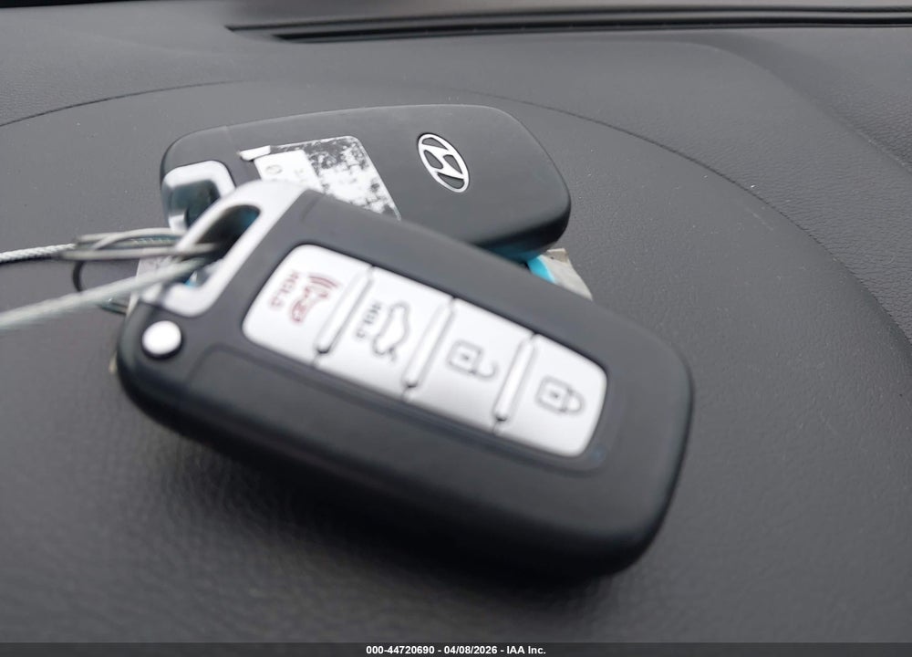 2016 HYUNDAI GENESIS VIN: KMHHT6KJ7GU134795