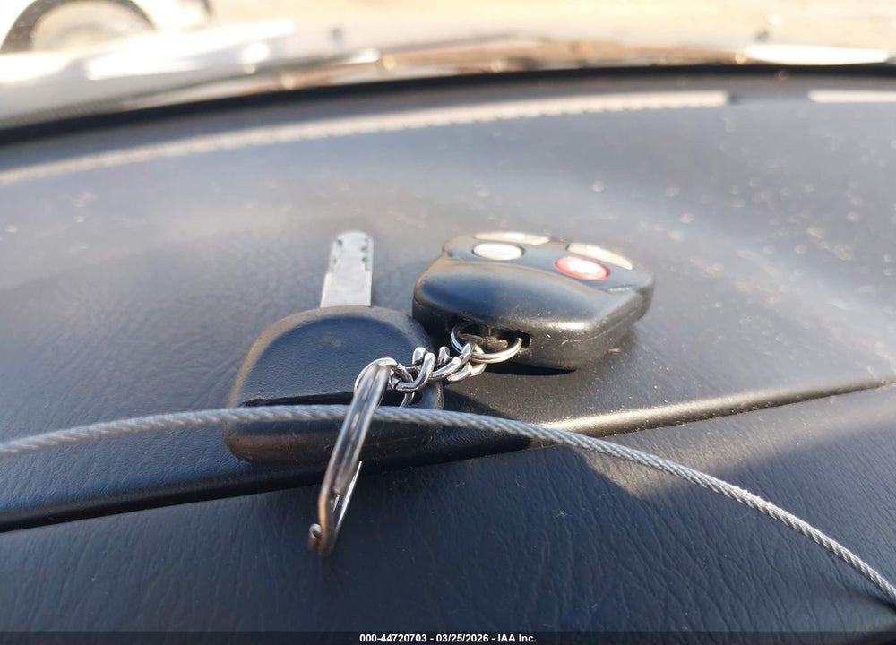 2003 HONDA CIVIC LX VIN: 2HGES16543H517201