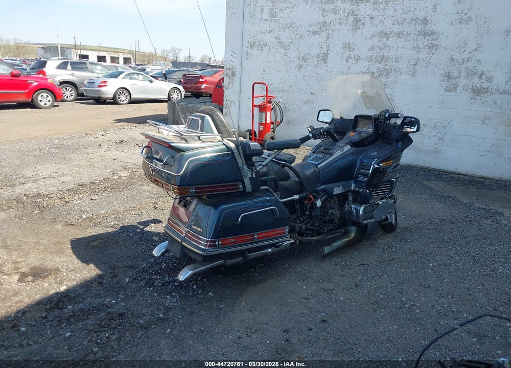 1989 HONDA GL1500 VIN: 1HFSC2206KA103502