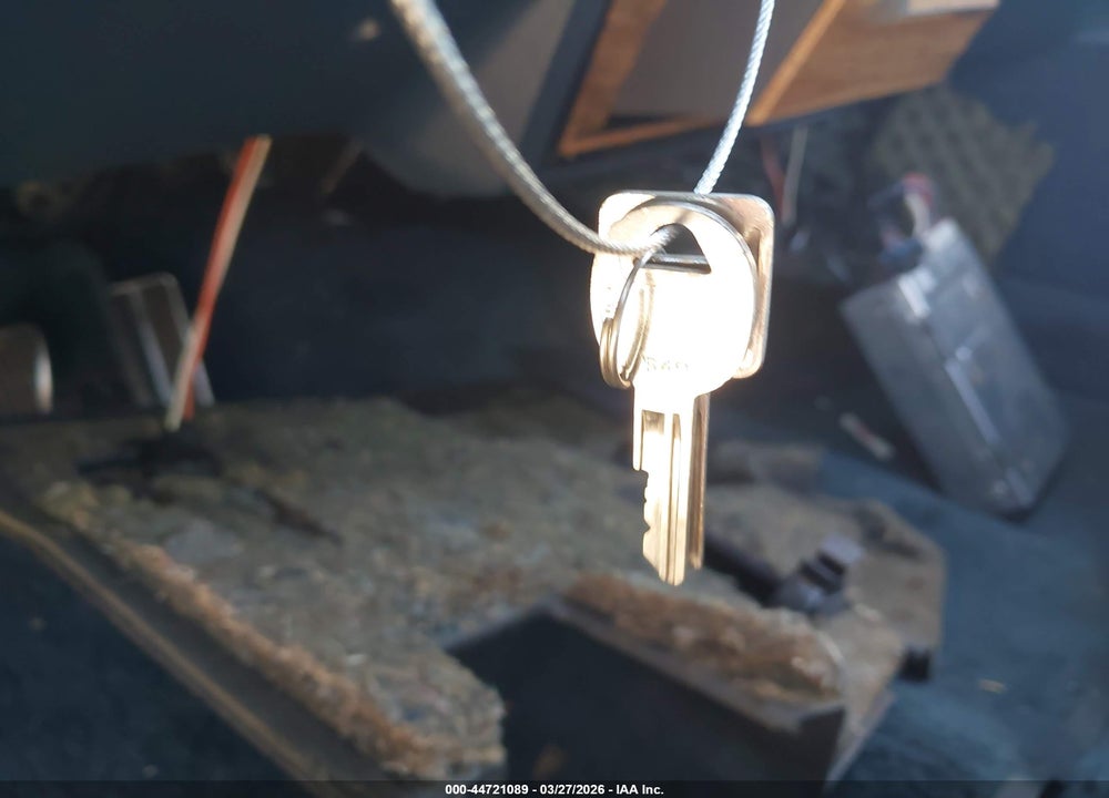 1985 CADILLAC SEVILLE VIN: 1G6KS6986FE816448