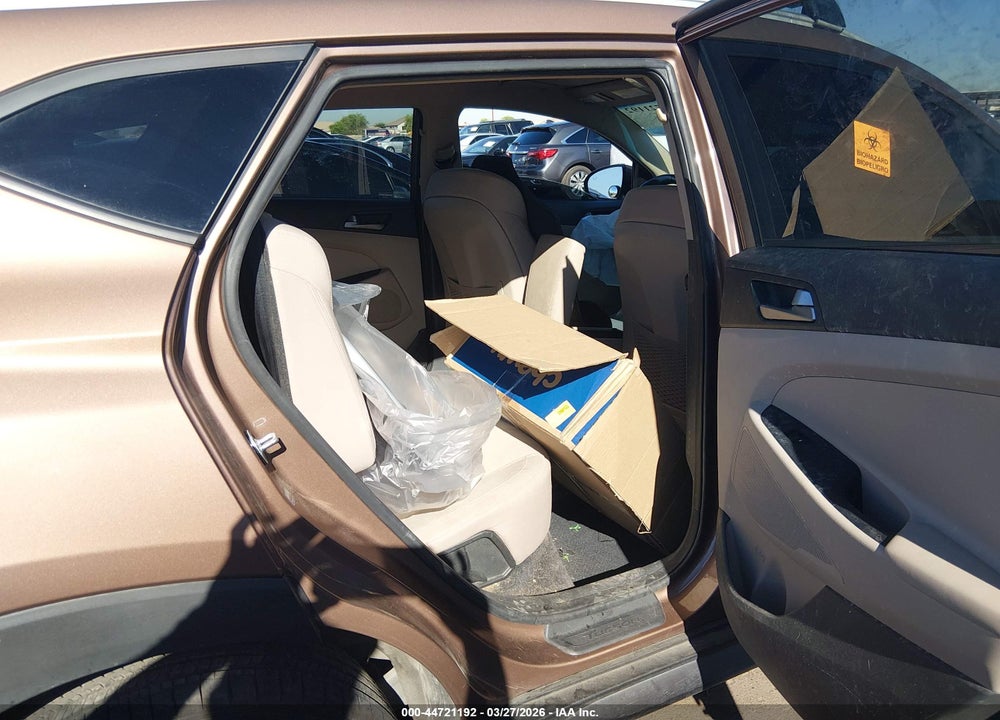 2016 HYUNDAI TUCSON SPORT VIN: KM8J3CA25GU073957
