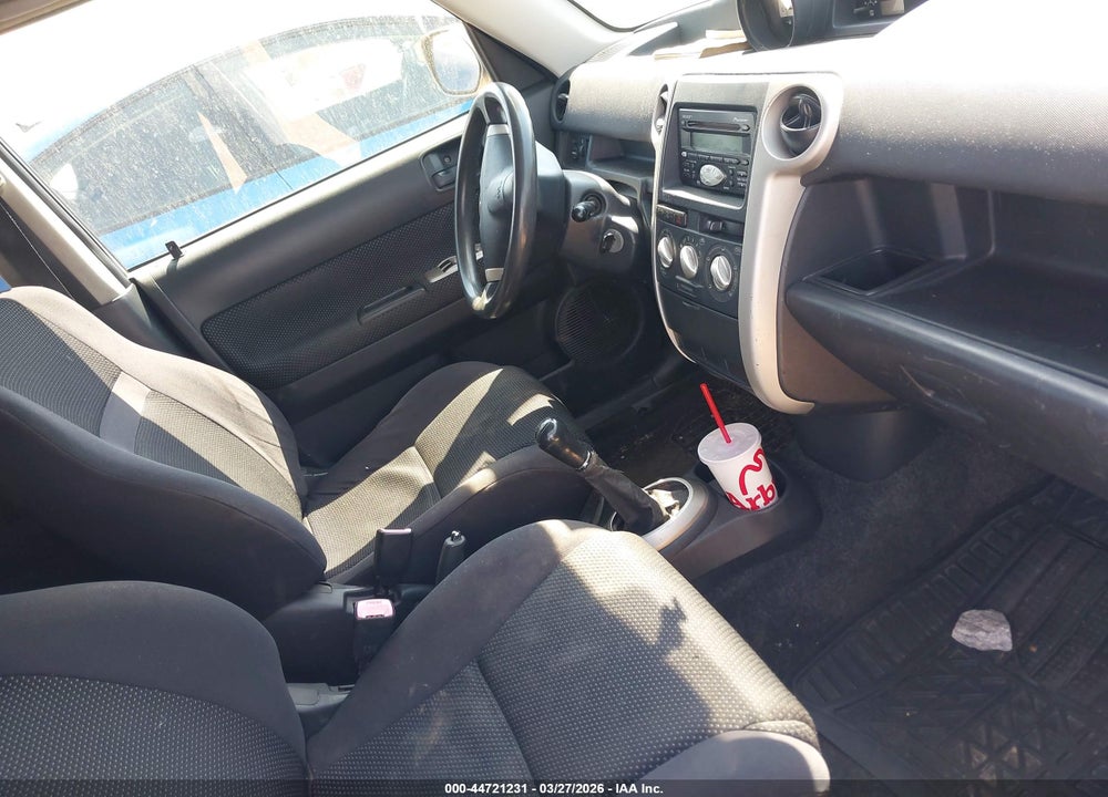 2005 SCION XB VIN: JTLKT334954010417