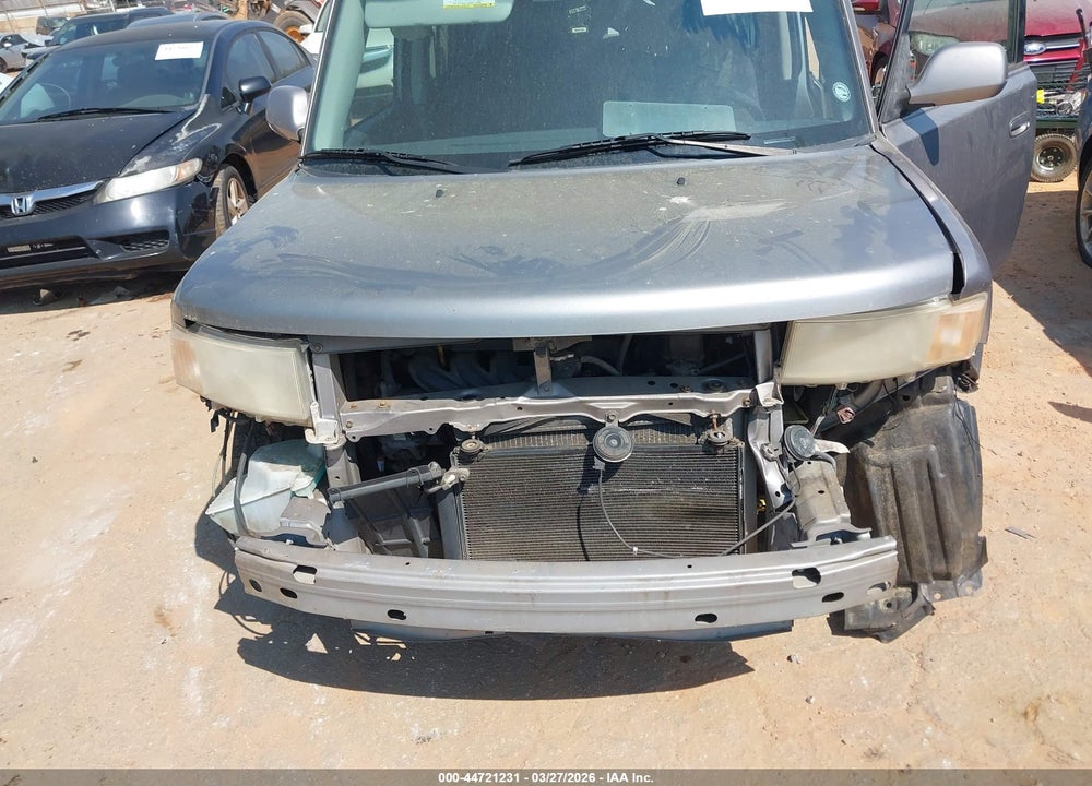 2005 SCION XB VIN: JTLKT334954010417