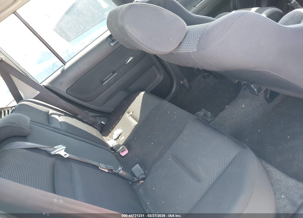 2005 SCION XB VIN: JTLKT334954010417
